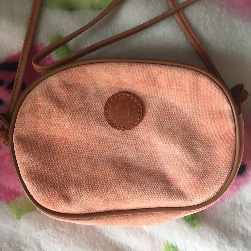 Fendi tie dye crossbody! In great condition - Picture 1 of 8